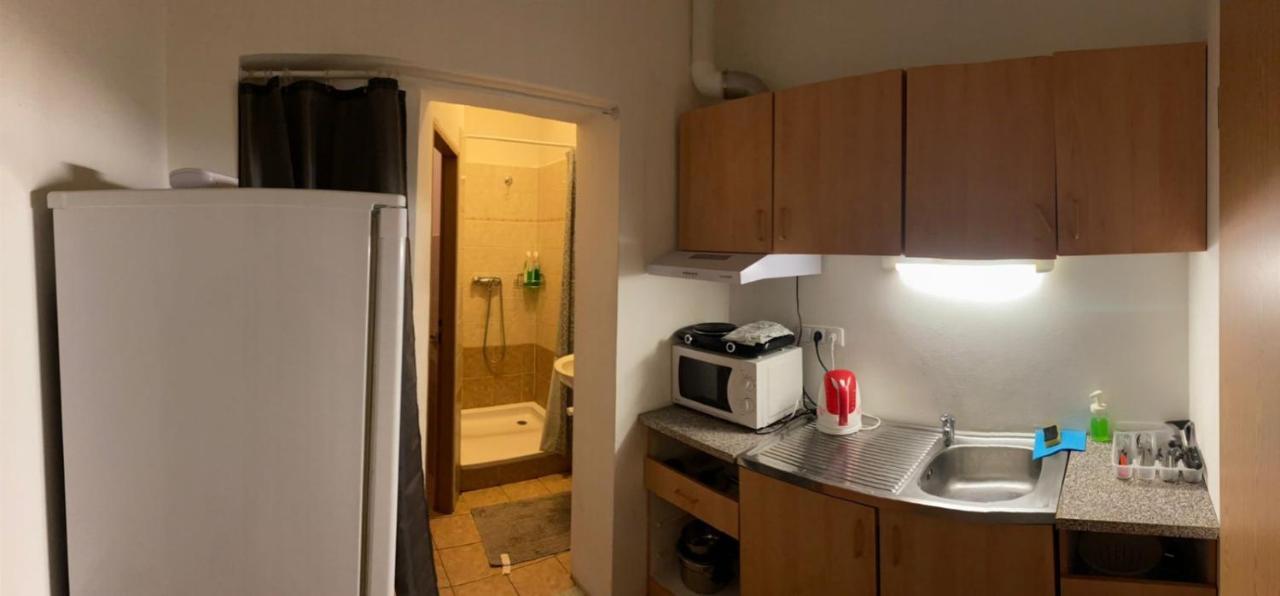 Apartmans V Arealu Vlnena ブルノ エクステリア 写真
