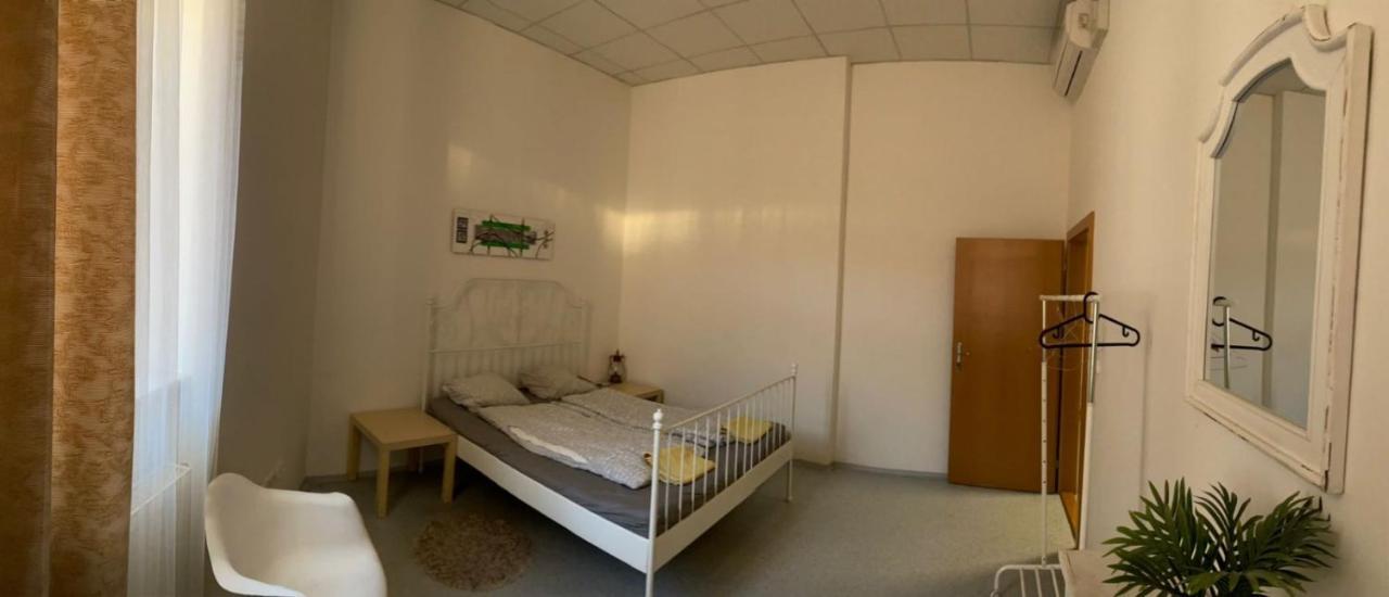 Apartmans V Arealu Vlnena ブルノ エクステリア 写真